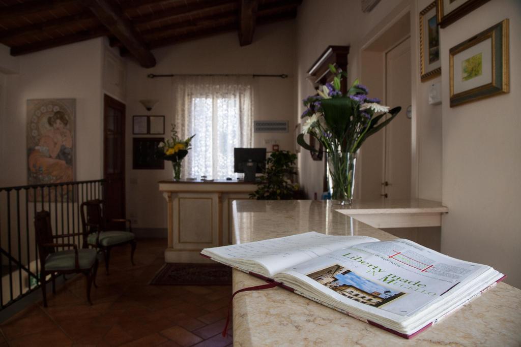 Hotel Locanda Degli Artisti Борго-Сан-Лоренцо Екстер'єр фото